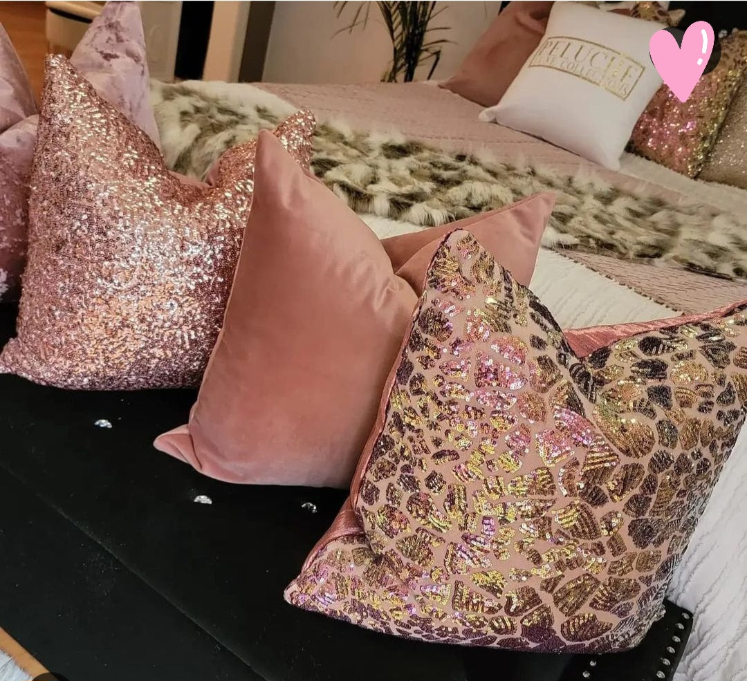 Elegant Pink Pillow Cover Collection: Shades and Textures for Every Pink Lover